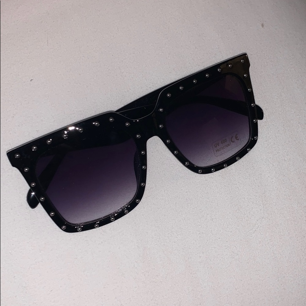 Never worn chunky sunglasses with studs